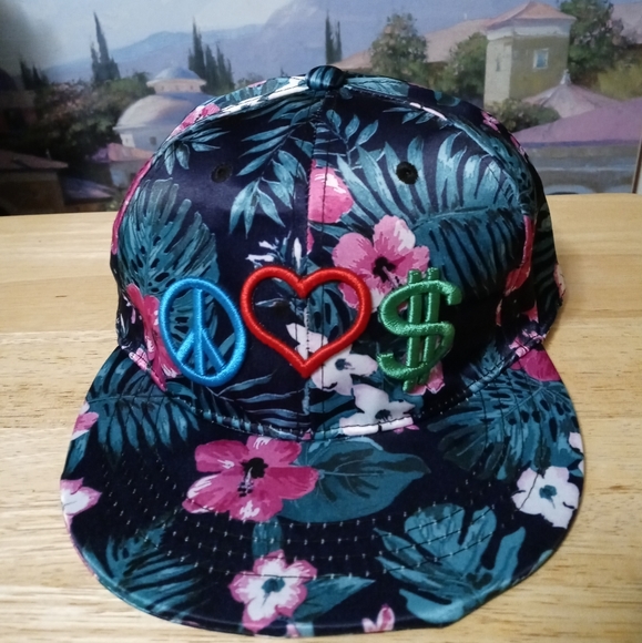 🧢⛵PEACE.LOVE.$$$ CAP⚾⚽🏈🏀🎮 - Picture 6 of 16